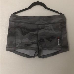 REEBOK CROSSFIT LARGE GREY CAMO SHORTS